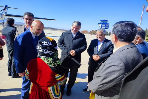 ورود وزیر جهاد کشاورزی به شهرستان پلدختر‌ و‌ بازدید از باغات انجیر زیودار