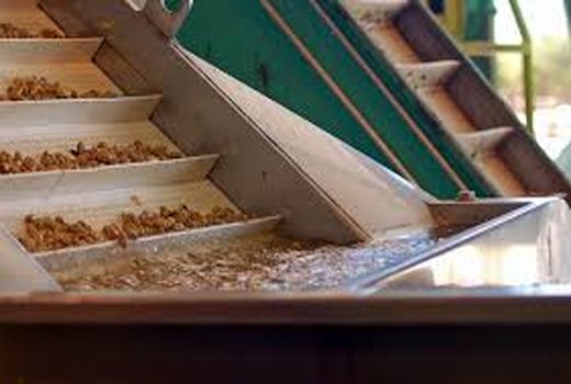 واحد سورتینگ و فراوری پسته در دامغان افتتاح شد