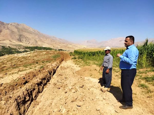 آغاز عملیات اجرایی تجهیز اراضی کشاورزی روستای رستم آباد به سیستم های نوین آبیاری