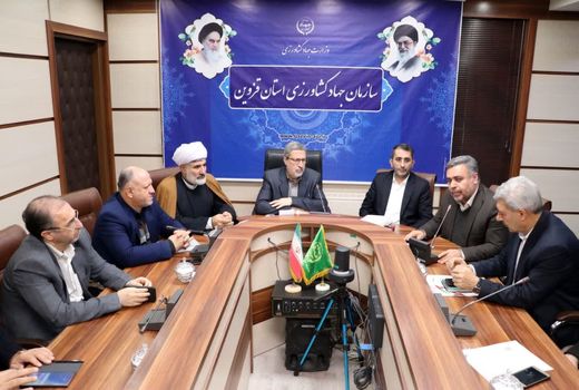 توسعه گلخانه‌ها در استان قزوین با مدیریت منابع آبی محقق می‌شود