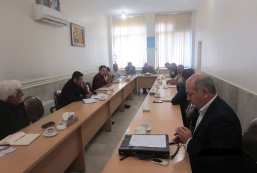 مشکل پرونده های متقاضیان احداث گلخانه و مکانیزاسیون رباط کریم برطرف می شود