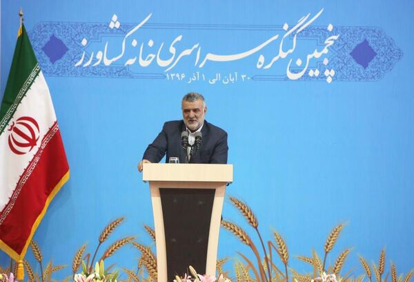 وزیر جهاد کشاورزی: تسهیلات کشاورزی باید قرض‌الحسنه باشد/ ایجاد سردخانه، صنایع تبدیلی و تکمیلی کشاورزی تغییر کاربری محسوب نمی‌شود/ پیگیری راه‌اندازی کارخانه‌های قند در مناطق گرمسیری با توجه به توسعه کشت پاییزه