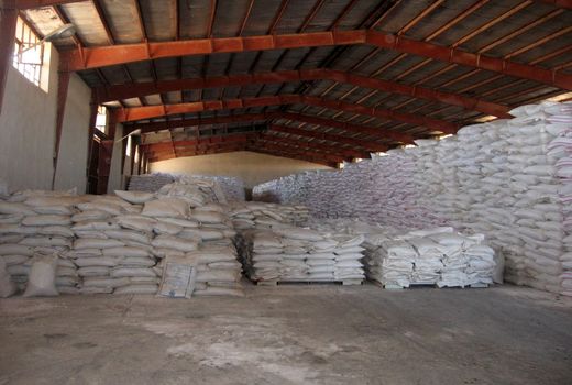 بیش از ۶ هزار تن کود شیمیایی در سرابله توزیع شد