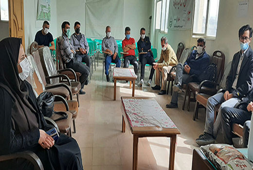 بهره برداران بخش کشاورزی شهرستان البرز با مدیریت تغذیه محصولات دیم در مزارع آشنا شدند