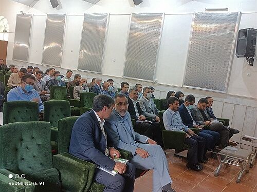 برگزاری جلسه کارگاه آموزشی کارگروه مرکزی رفع تداخلات اراضی استان کرمان با حضور دکتر نیازی معاون وزیر و رئیس سازمان امور اراضی کشور
