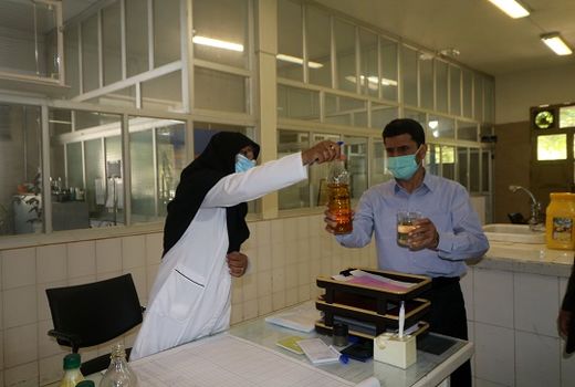 بازدید رئیس سازمان جهاد کشاروزی استان کرمان از کارخانه روغن گلنار 