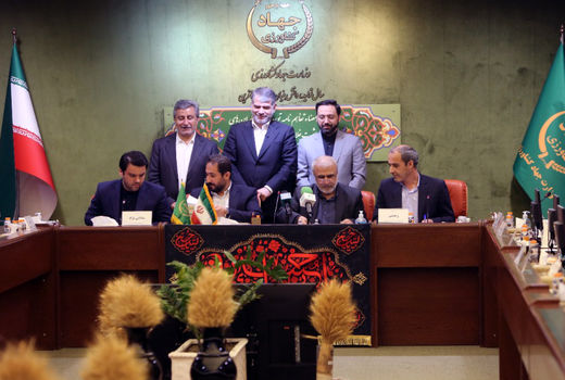 امضای تفاهمنامه همکاری توسعه ناوگان کمباین غلات