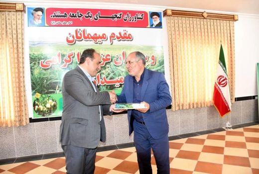 انتخاب مدیر جهادکشاورزی شهرستان اهر به عنوان مدیر نمونه ارتباط گستر استان آذربایجان شرقی توسط وزارت جهادکشاورزی