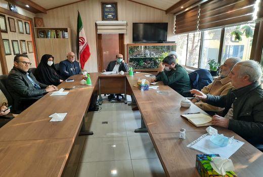 جلسه بررسی مشکلات تولید کنندگان و پرورش دهندگان ماهی حاشیه رودخانه ها 