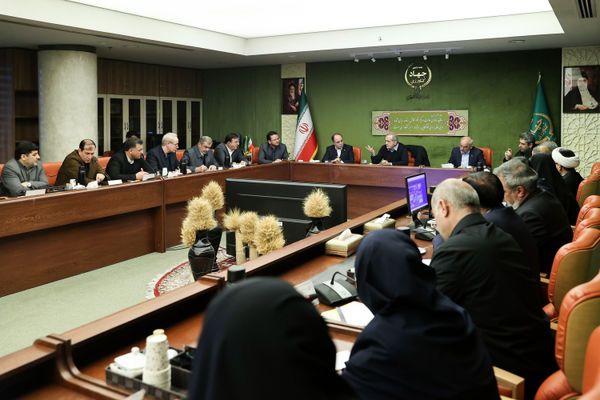  دولت از مدیران خود قاطعانه حمایت می‌کند / اجازه اختلال در تأمین کالاهای اساسی را نخواهیم داد
