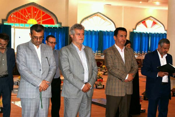 گلباران مزار شهدای شهرستان لاهیجان در دومین روز از هفته جهاد کشاورزی

