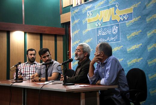 برخی از جریانات داخلی به دنبال تطهیر چهره منافقین هستند