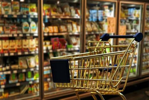 ذخیره‌سازی حداکثری اقلام اساسی برای تأمین غذای ۸۸ میلیون ایرانی