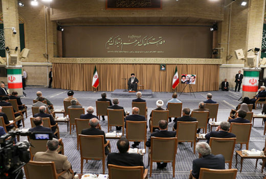 انحصار واردات کالاهای اساسی باید شکسته شود