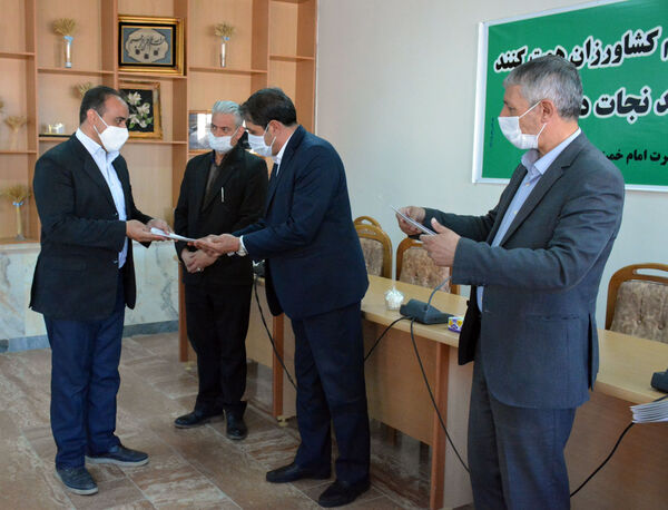 تجلیل رئیس مجمع نمایندگان آذربایجان شرقی از سرپرست خبرگزاری ایانا در  استان آذربایجان شرقی 