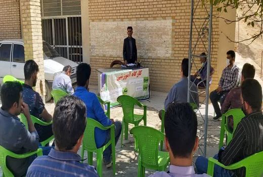 دوره آموزشی زمستان گذرانی زنبورعسل درشهرستان اردل برگزار شد