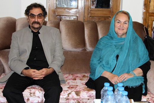 از سرچشمه عظیم حکمت خسروانی بایزید بسطامی و ابوالحسن خرقانی سیراب شدم