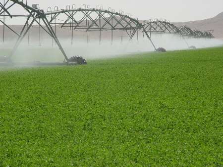 تجهیز اراضی اصفهان به سامانه‌های نوین آبیاری