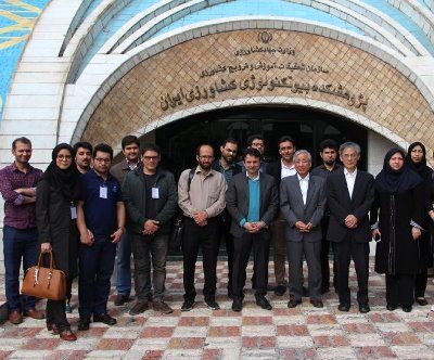 برگزاری کارگاه آموزش اصلاح مولکولی گیاهان زینتی در پژوهشکده بیوتکنولوژی کشاورزی/ گردش مالی 200 میلیارد دلاری گل و گیاهان زینتی در جهان