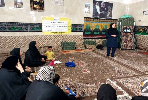 آشنایی زنان روستایی اهواز با تولید قارچ خوراکی