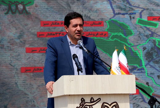 توسعه فعالیت های اقتصادی همگام با حفظ محیط زیست باشد