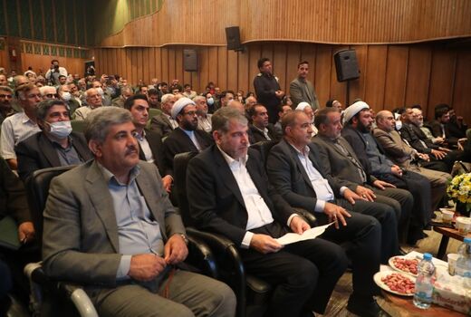 موانع پیش رو برای اعطای تسهیلات پسته کاران برداشته شود