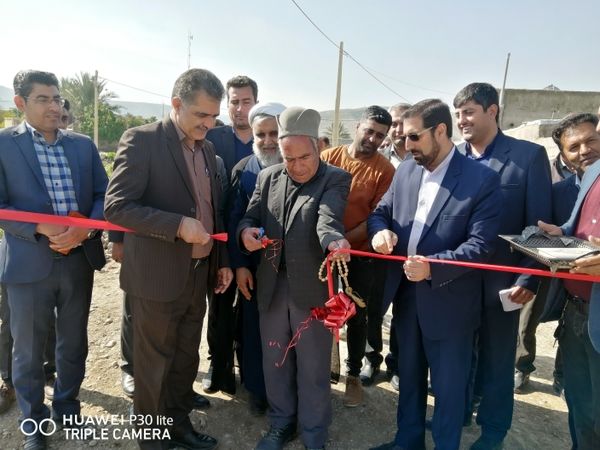 آغاز بهره برداری از 3 طرح زیر بنایی کشاورزی در کازرون 