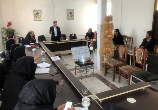 برگزاری کارگاه آموزشی تهیه محلول های غذایی برای کشت های هیدروپونیک در شهرستان بناب