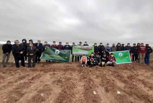 توسعه کانون جوانان روستایی با هدف تربیت کشاورزان موفق شتاب بیشتری بخود می گیرد 