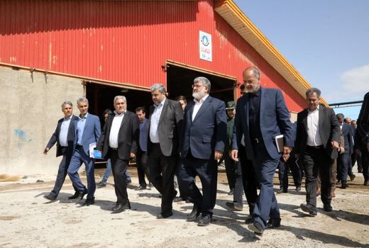 بازدید استاندار آذربایجان غربی از چند واحد تولیدی کشاورزی در سلماس