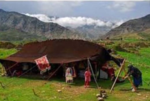 برنامه ریزی برای اسکان و تابستان گذرانی عشایر در دشت لار