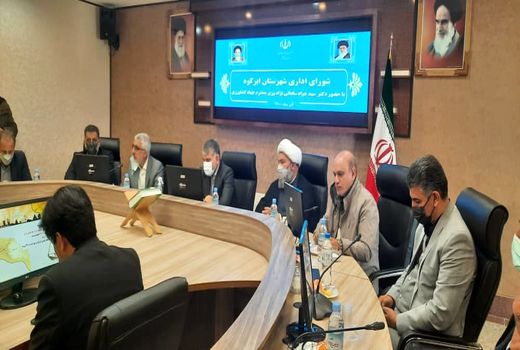 توسعه شهرک‌های کشاورزی و شترداری از مصوبات سفر استان یزد است