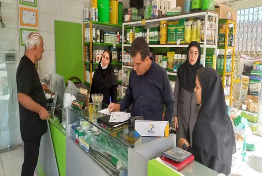 بازدید مشترک از فروشندگی‌های سموم کشاورزی شهرستان مبارکه