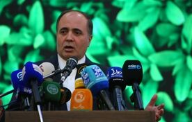 ملت ایران در روزهای جنگ عزت ایران را به نمایش گذاشتند