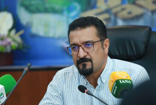 در تولید ۹۰ درصد تجهیزات گلخانه خودکفا هستیم