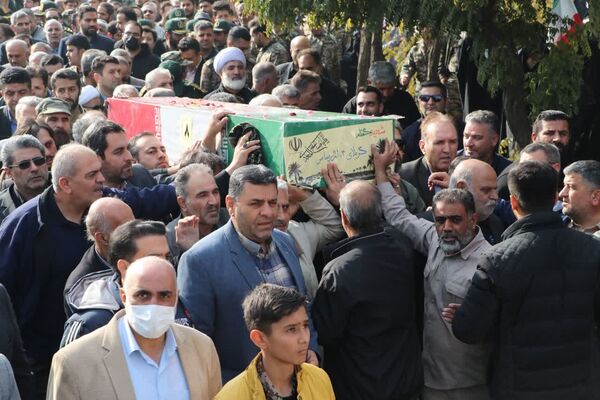 تشییع پیکر مطهر شهید گمنام دفاع مقدس در سازمان جهاد کشاورزی استان قزوین 