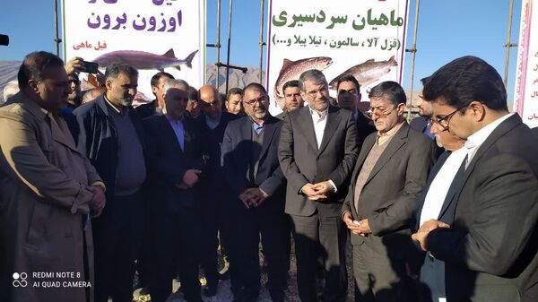 آیین کلنگ زنی کارخانه تولید خوراک دام و آبزیان در پلدختر 