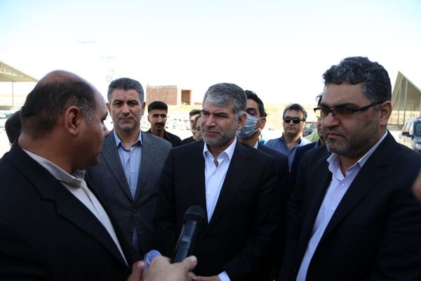 وزیر جهاد کشاورزی از روند اجرای پروژه گاوداری یک هزار رأسی شیری _ گوشتی دیواندره بازدید کرد
