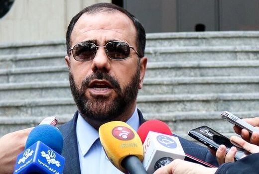 کشاورز تا کسب رای اعتماد وزیر پیشنهادی سرپرست قانونی وزارت جهاد کشاورزی است