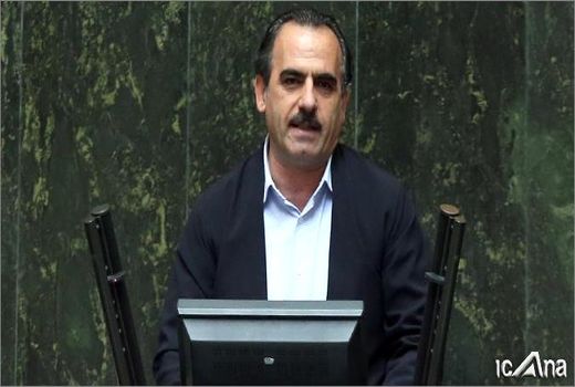 معیشت مرزنشینان و کاهش بیکاری در این مناطق دغدغه دولت باشد