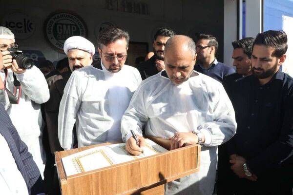بازدید وزیر جهاد کشاورزی از " شرکت دانش بنیان نوا واکسن راد"
