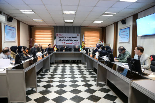 تمرکز مؤسسه تحقیقات علوم دامی بر افزایش بهره‌وری، خوداتکایی نهاده‌ها و اصلاح نژاد دام و طیور