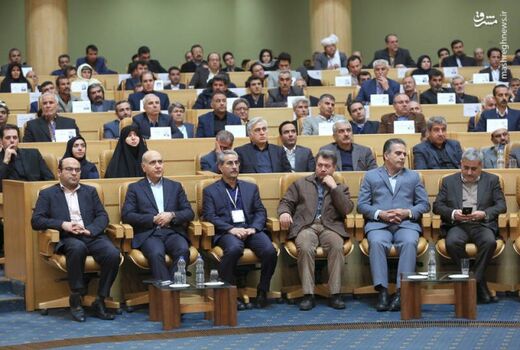  9 کشاورز نمونه ملی استان تهران تقدیر شدند