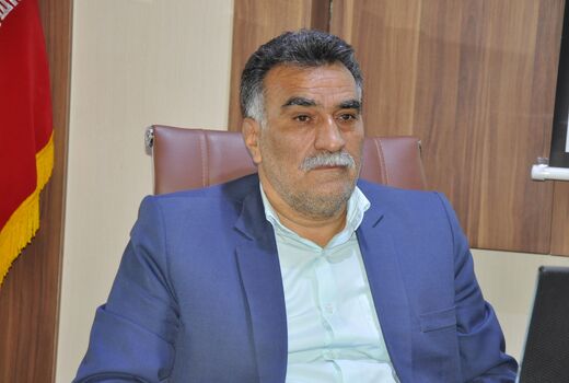 آلوده شدن68 هزار هکتار از اراضی استان به ملخ‌های مهاجم