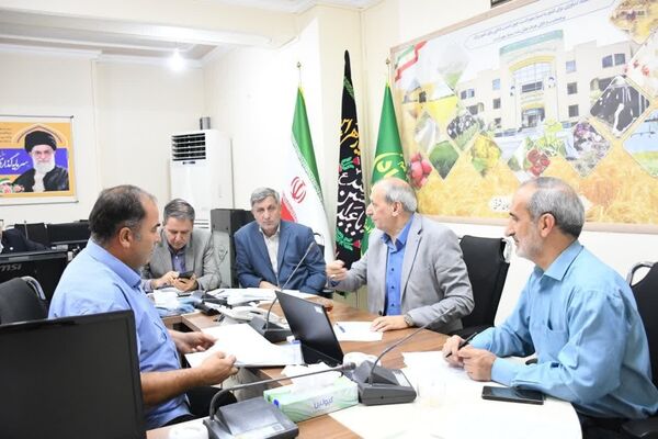 رسیدگی به مشکلات 25  نفر از مراجعان کشاورزی در دیدار مردمی رئیس سازمان جهادکشاورزی آذربایجان شرقی 