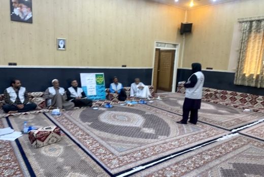 آشنایی کشاورزان آبادانی با شرایط کاشت و برداشت گیاهان دارویی