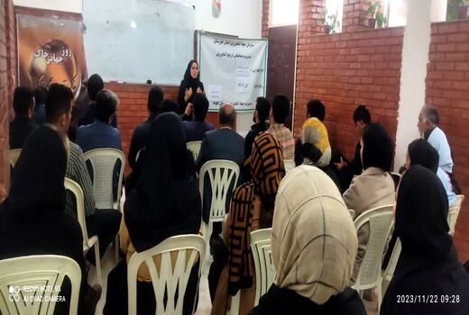 برگزاری دوره آموزشی خاکورزی حفاظتی در گتوند 