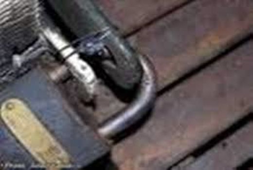 بیش از ۲۰۰ مورد از بناها و صنوف دارای تغییر کاربری غیر مجاز در استان البرز پلمپ شد 