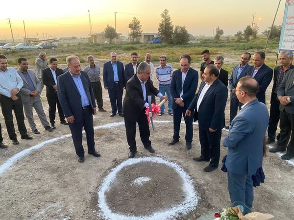 کلنگ زنی احداث کارخانه تولید کنسانتره و پوره میوه در میاندوآب 

