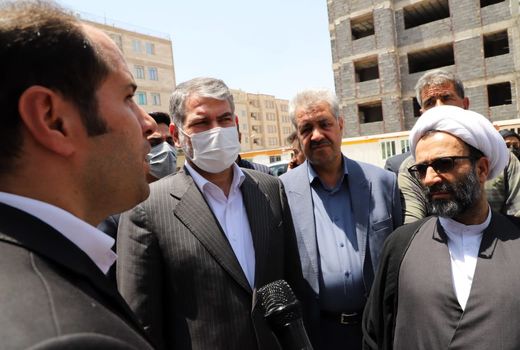 بازدید نماینده ویژه رئیس‌جمهور از دانشگاه پیام نور  و  مسکن ملی دلیجان